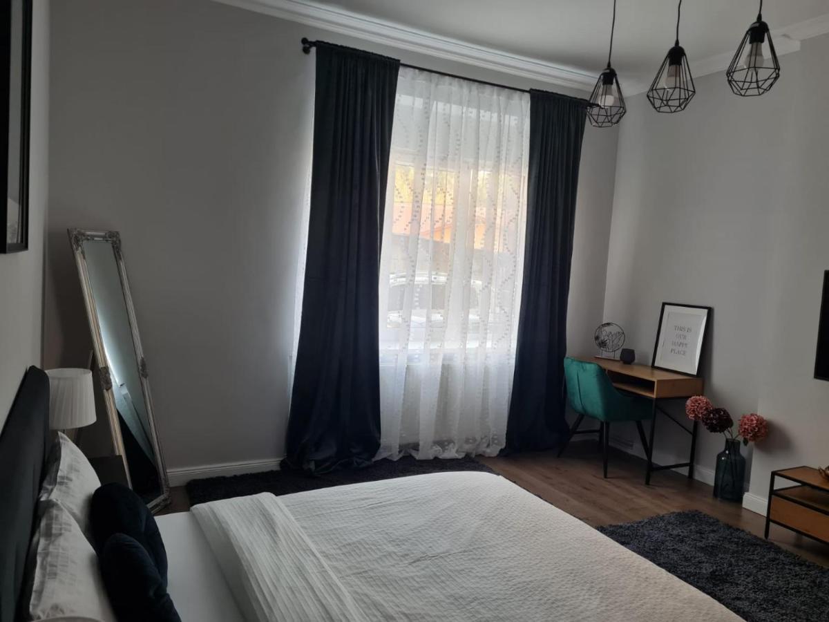 Bulevard Apartments サトゥ・マーレ エクステリア 写真